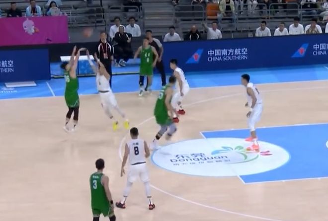 勝北京誰註意最後5分鐘？共進四三分，繼偉主導(dǎo)，二哥原帥鎖優(yōu)勢