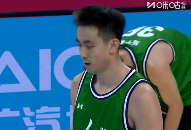 遼寧3分險勝北京，趙繼偉23+14原帥17分，翟曉川22+8方碩21+9！