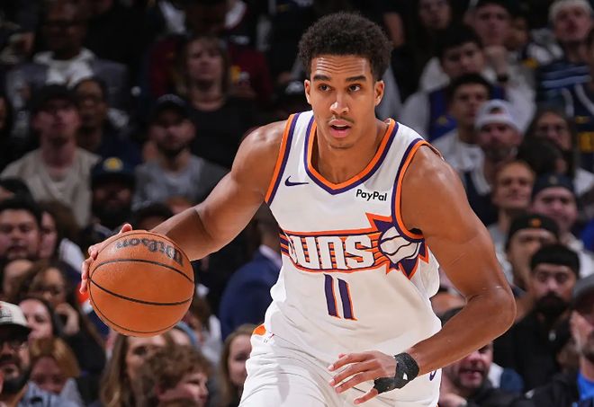 又一次打出瞭災(zāi)難級(jí)表現(xiàn)，但內(nèi)線新星在太陽的地位簡(jiǎn)直不可動(dòng)搖？