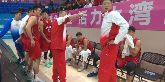 遭38歲老人無(wú)情碾壓！天津末節(jié)4-22崩盤，遼寧4連勝掌聲送給大韓