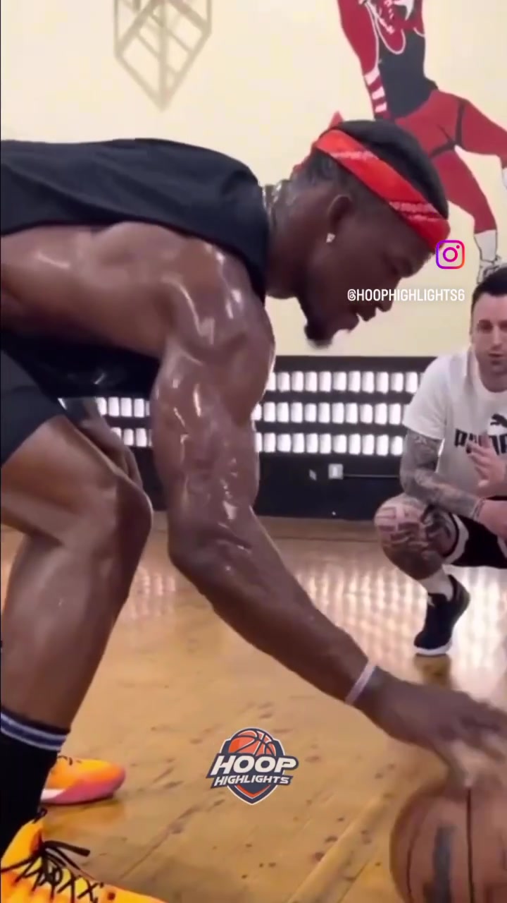 大魔王球迷惡搞你們休賽期隨便訓練約老師的狂歡還沒結束