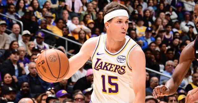 湖人：明日對(duì)陣?yán)销?裡夫斯繼續(xù)因腹股溝拉傷缺席