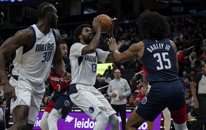 西部排名又亂瞭：湖人爆冷輸球，馬刺沖到第2，快船掉到第13