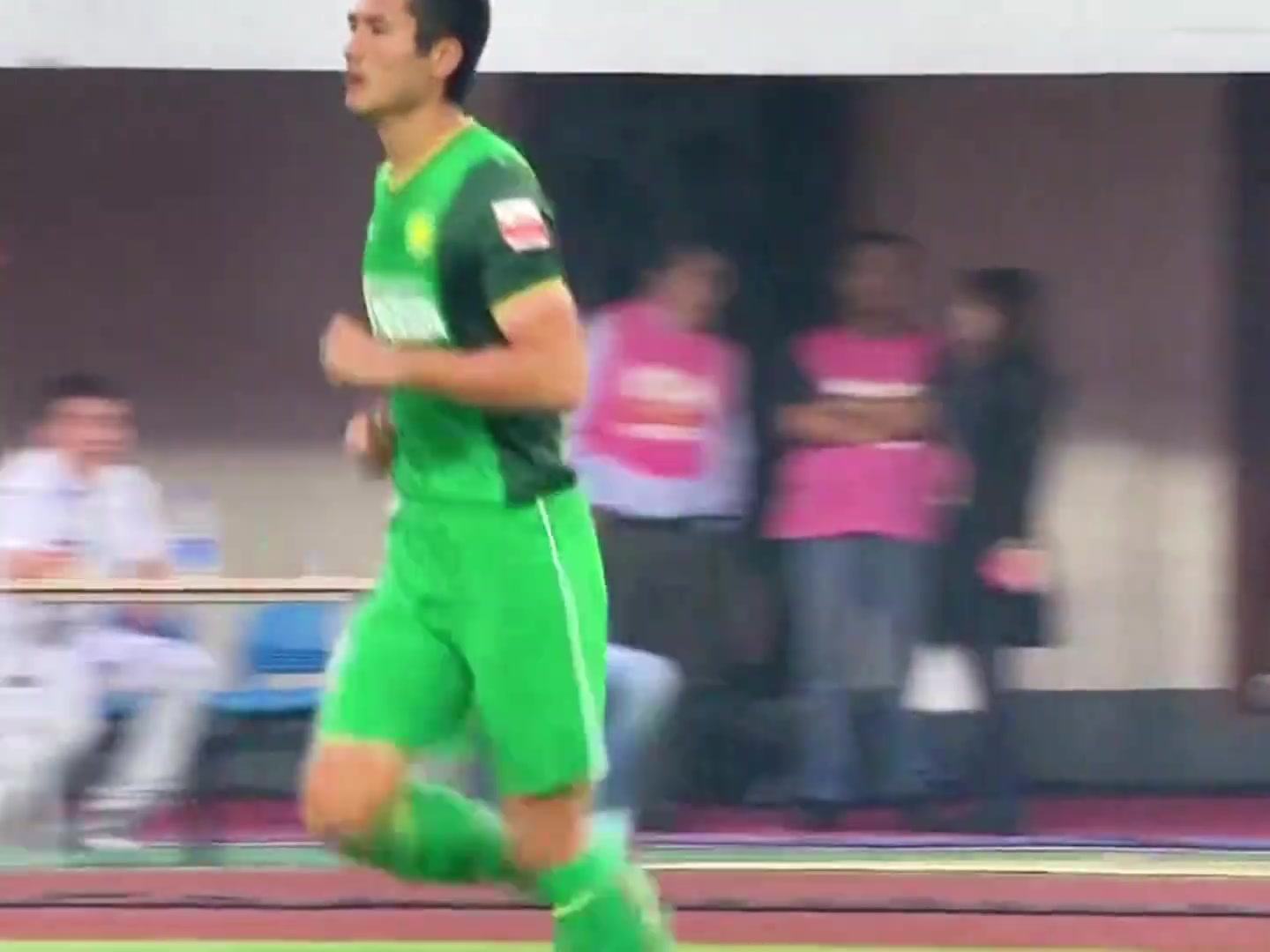 征服天體來看當(dāng)年邵佳一秀邵氏弧線絕殺風(fēng)頭正勁的廣州恒大