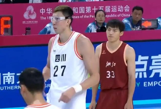 丁偉亮劍：浙江男籃強勢晉級全運決賽，四川數(shù)千萬巨資打瞭水漂